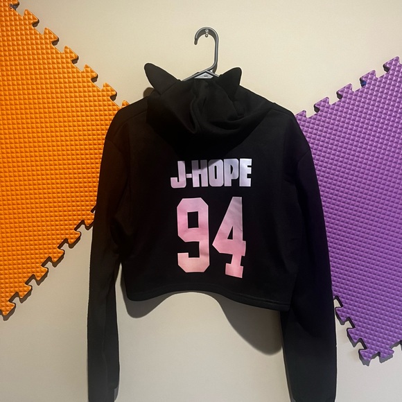 Never worn BTS Jhope crop top hoodie with cat ears - Picture 3 of 3